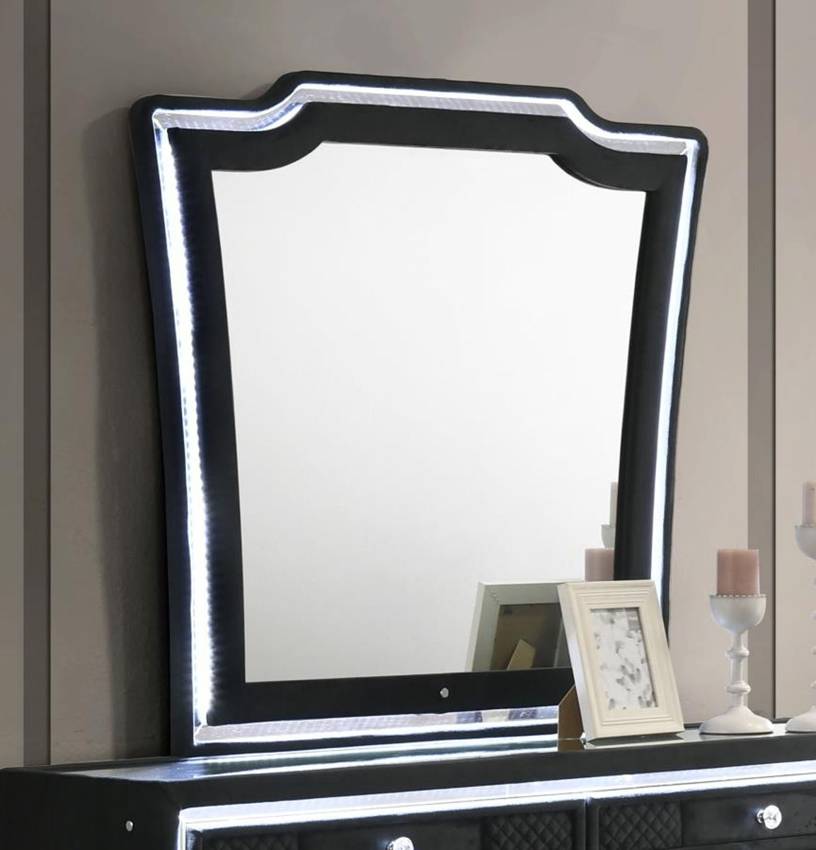 Lorient - LED Dresser Mirror - Image 18