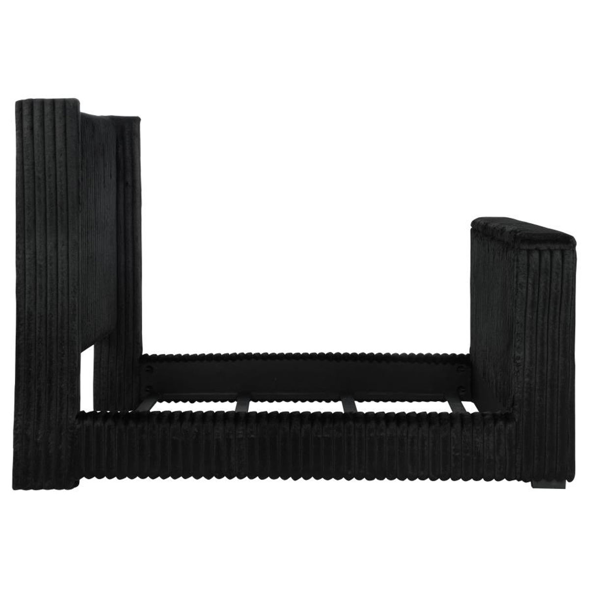 Centergrove - Upholstered Wingback TV Bed - Image 15